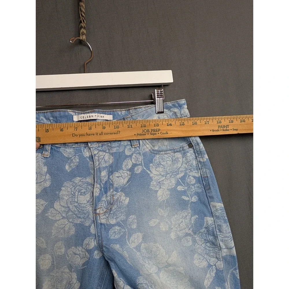 Celebrity Pink Women's‎ Blue and White Jeans Size 11/30